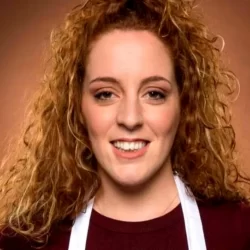 Σοκ! Δείτε το ροζ βίντεο της Σπυριδούλας από το Masterchef...