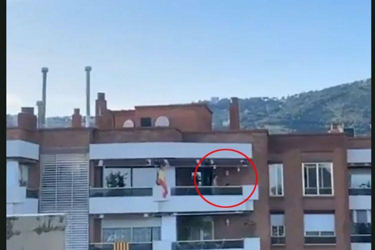 Βαρκελώνη: Ζευγάρι έκανε σεξ σε κοινή θέα στο μπαλκόνι...