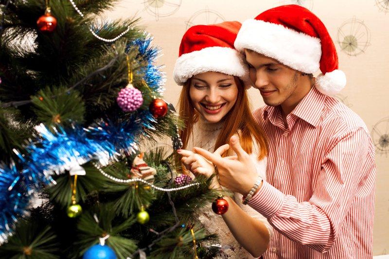 Κάψτε τα όλα… με σεξ.  Για να αρχίσει πιο… ελαφρά η χρονιά