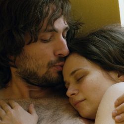 10 ταινίες που οι ηθοποιοί έκαναν πραγματικά σεξ...