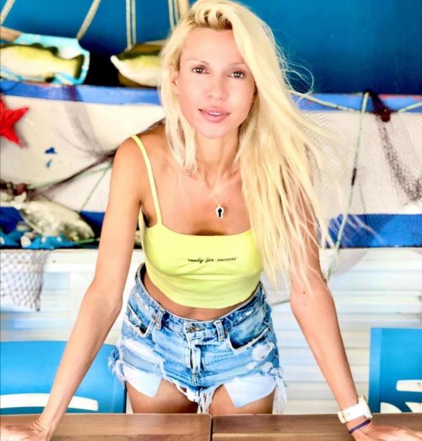 Ασημίνα Ιγγλέζου: Η hot μαμά που θα εκτοξεύσει το ''Survivor''(pics)