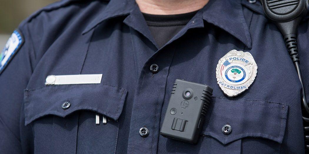 Αστυνομικός και η γυναίκα του βιντεοσκόπησαν την ερωτική τους συνεύρεση με την ανήλικη κόρη συναδέλφου του...