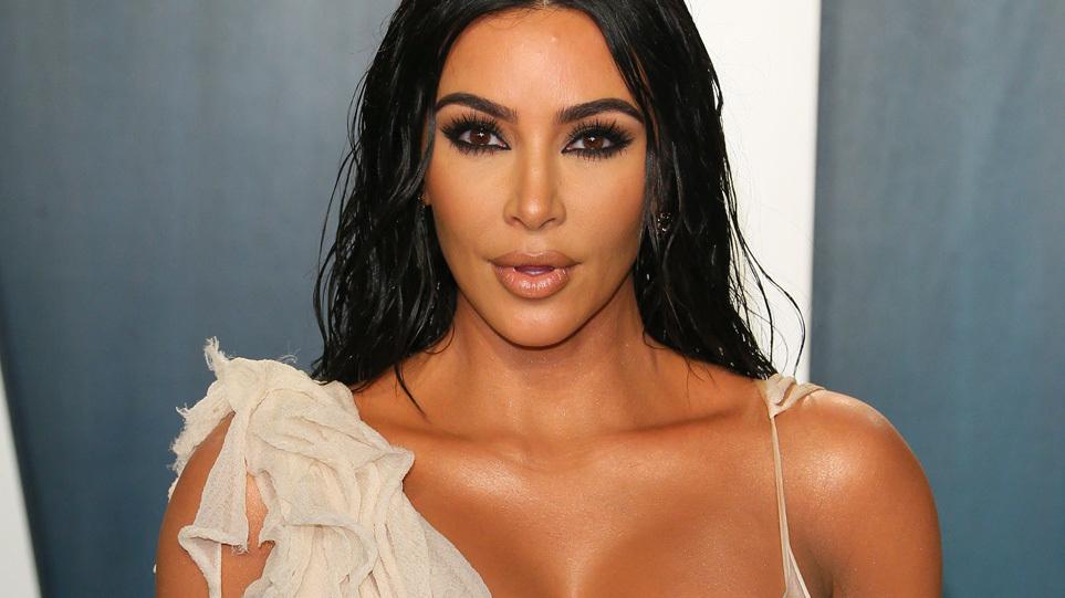 Κιμ Καρντάσιαν- Δείτε την γυμνή...
