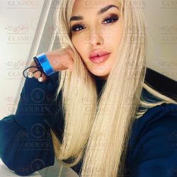 Μαζεμένα βιντεάκια της όμορφης ξανθιάς....