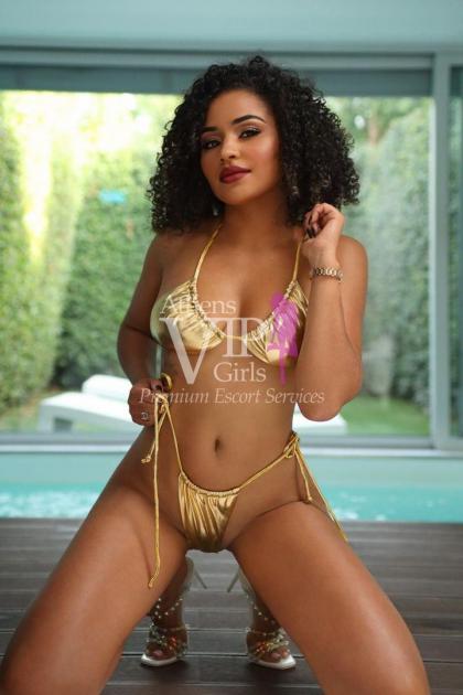 Όλα τα στοιχεία της Nicole ειναι εδώ!