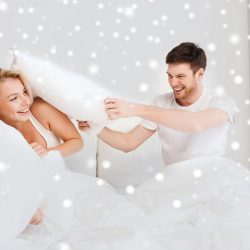Οι καλύτερες στάσεις στο σεξ για τις κρύες νύχτες του χειμώνα!