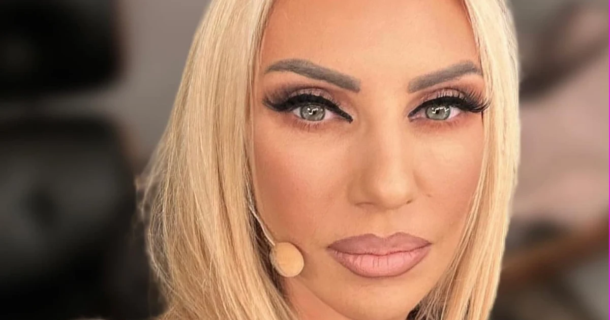elena tsavalia deite tin sta tessera
