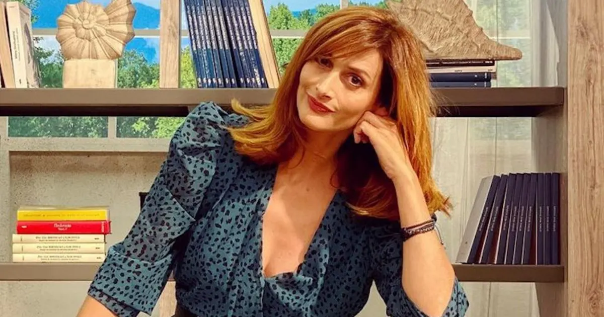 maria konstantaki deite to zoumero