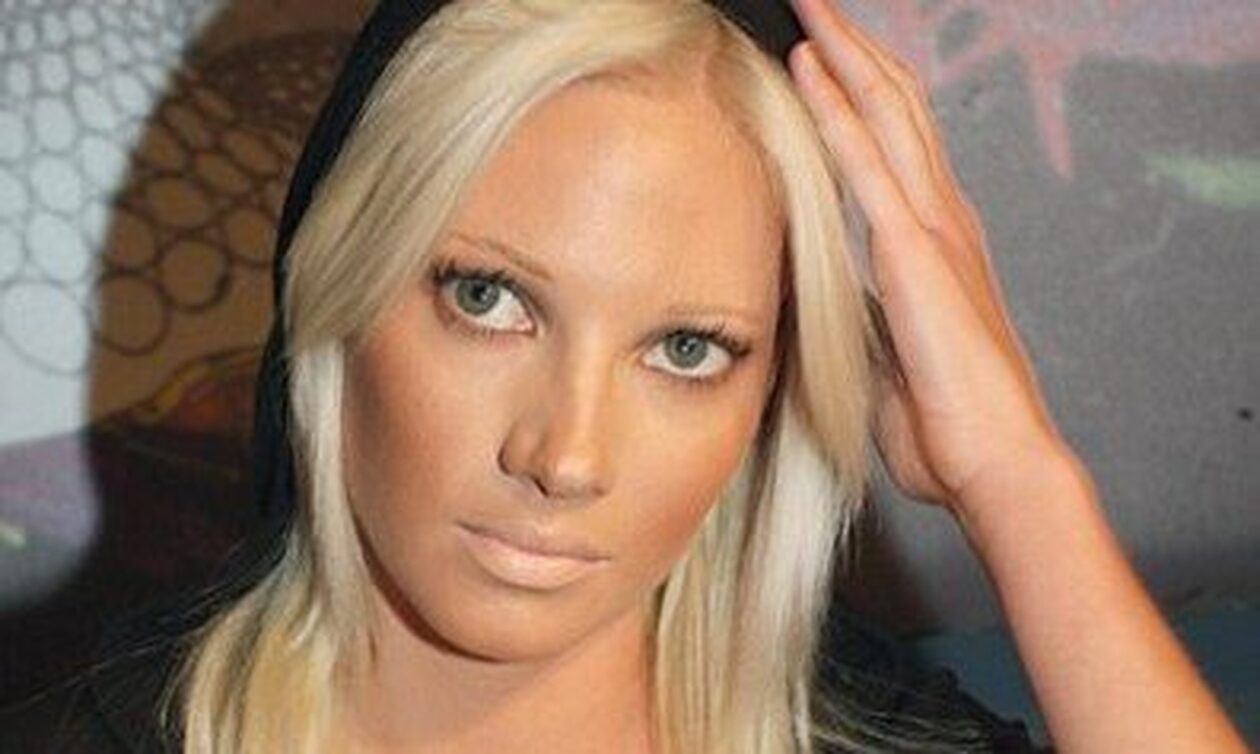 julia alexandratou escort