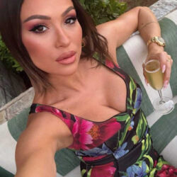 6df3d00d 93d5 49d5 beb0 71cdb9fc3e2f