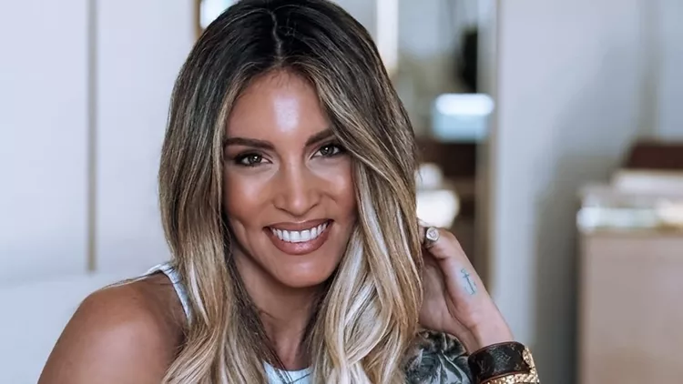 a172fd16d4a44cedb74843b1ab137340 (2)