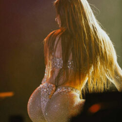 da30a51d aaf6 4c6d 9746 f1705e82bdeb