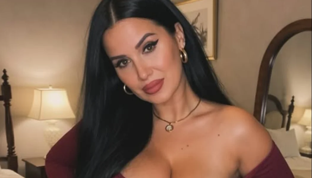 screenshot 2025 12 19 at 23 01 44 xristi na orfanidoy xristinaorfanidou bull fwtografies kai binteo sto instagram (1)