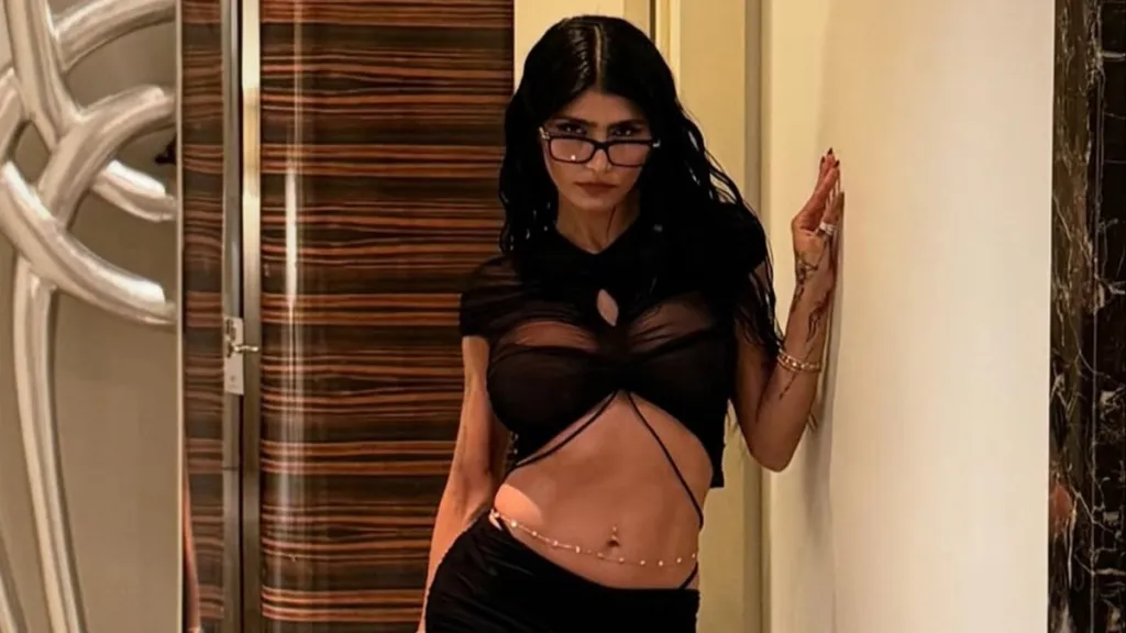 Mia Khalifa Showcases Her Sculpted Abs in Semi Sheer Top